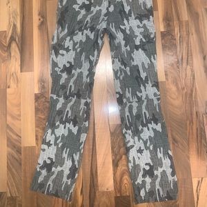 Columbia Omnishield Hiking Pants Sz 6